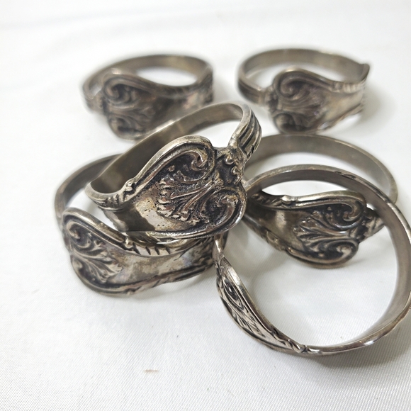 Spoon Handle Silver Set Of 6 Napkin Rings - Picture 7 of 10